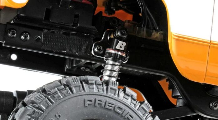 Batrazzi Aluminum Shock Mount Lift Kit: il piccolo upgrade che trasforma l’FMS FCX18