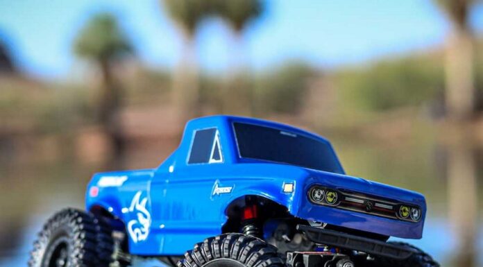 Nuovo Redcat Ascent-32 V2: il micro rock crawler che porta l’avventura ovunque
