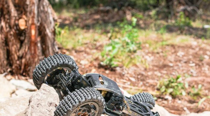 Mofo RC Stingray Class 3 Comp: il kit telaio da competizione per Axial SCX24